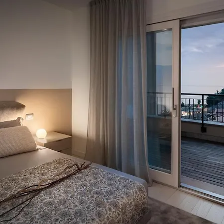 Lägenhet Portopiccolo - Perla Nel Borgo