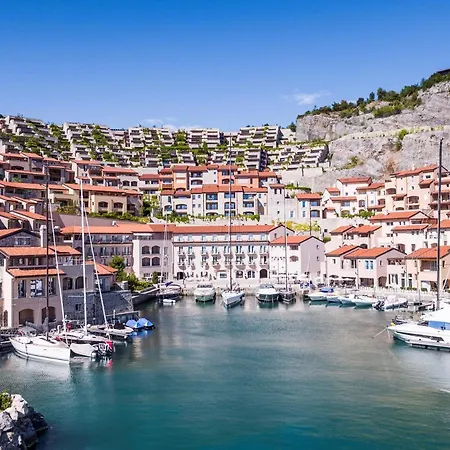 Portopiccolo - Perla Nel Borgo Appartamento